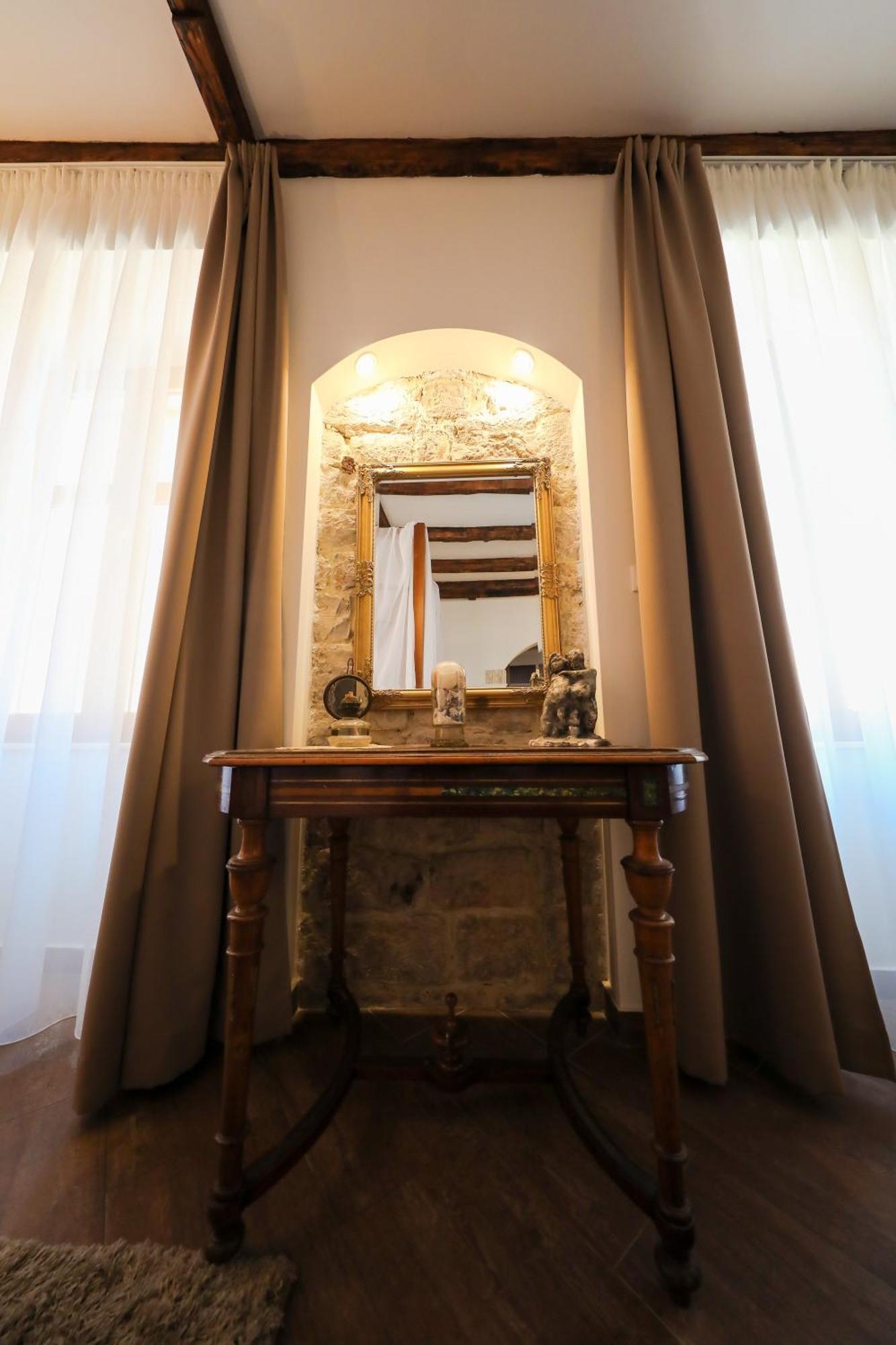 Luxury Rooms Contessa Vitali Zadar Bilik gambar
